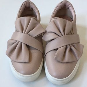 9.5 Halogen Nordstrom bow leather sneakers pastel